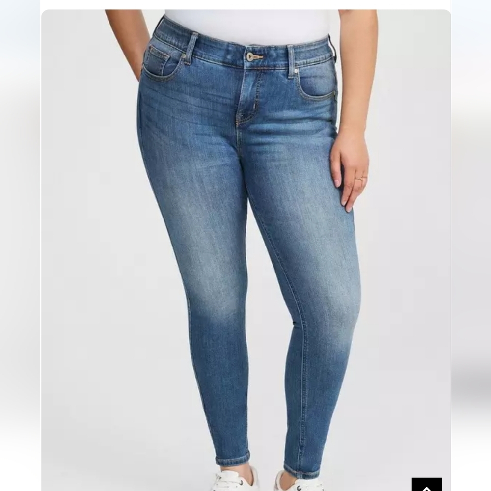 Torrid Bombshell Skinny Jeans- 2 pair- size 18 Regular